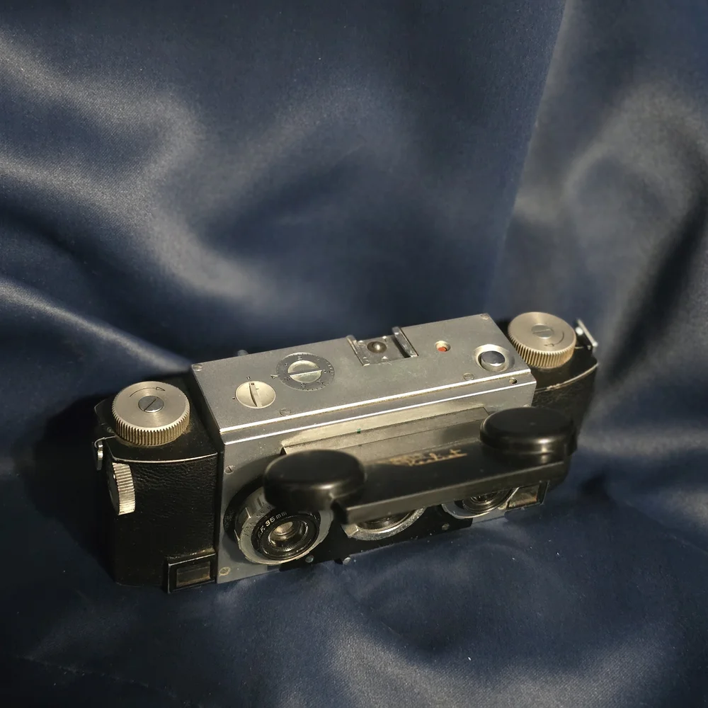 Vintage Stereo Camera in Black